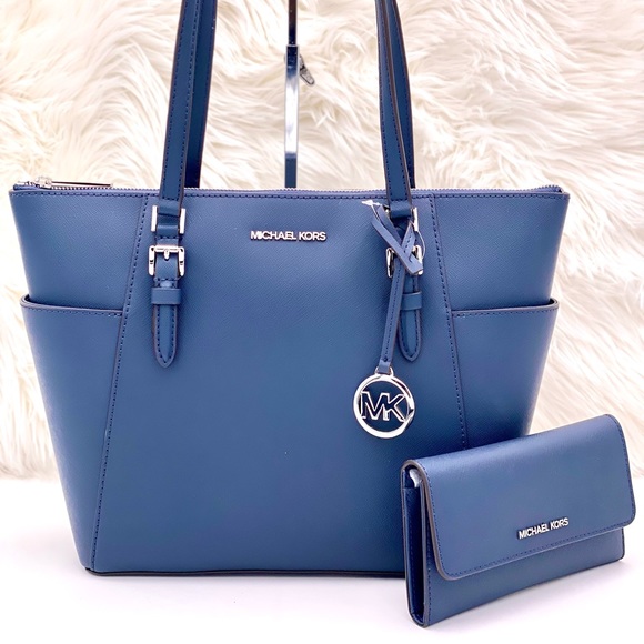 Michael Kors Handbags - Michael Kors Charlotte Tote & Wallet Set